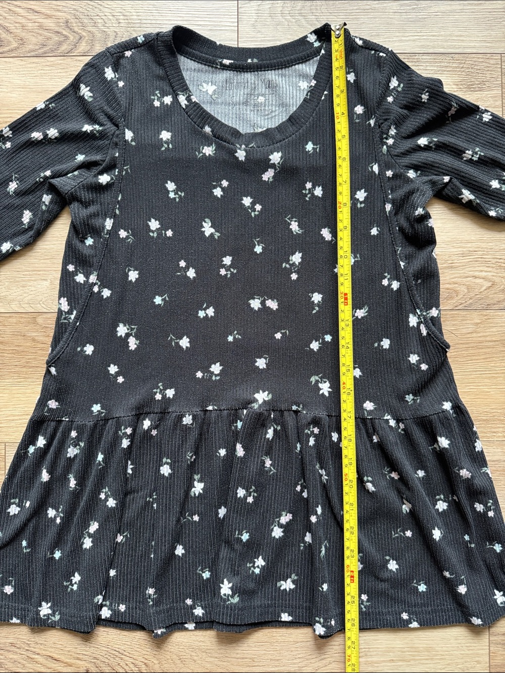 Latched Mama 3/4 Sleeve Babydoll Nursing Tee in Carbon Bouquet - Picture 6 of 8